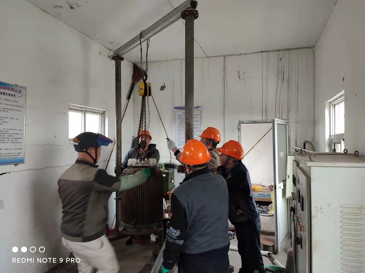 明威备战.jpg 明威备战.jpg